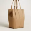 24/7 Bag North South aus cappuccinofarbenem Leder mit verstellbaren Griffen