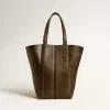 24/7 Bag North South aus schwarzem Distressed-Leder mit verstellbaren Henkeln