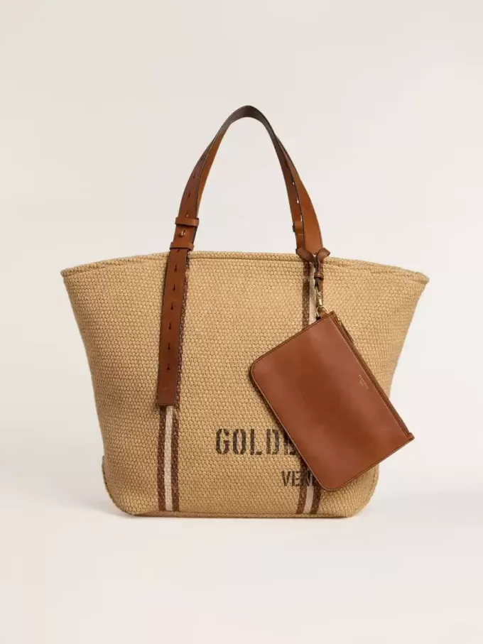 24,7-Tote-Bag aus natürlicher Raffia und braunem Leder mit goldfarbenen Metallik-Details