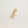Anhänger mit dem Buchstaben K aus goldfarbenem Messing mit Kristallen