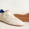 Ball Star aus perforiertem Nappaleder mit weißem Stern und blauer Nylon-Fersenlasche