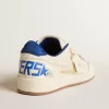 Ball Star aus perforiertem Nappaleder mit weißem Stern und blauer Nylon-Fersenlasche