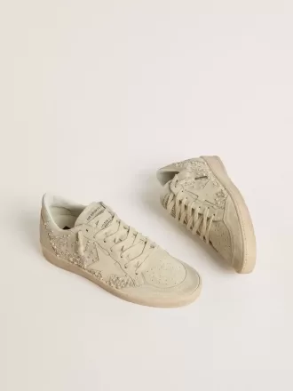Ball Star aus Wildleder mit Swarovski-Kristallen und Perlen sowie Lederstern