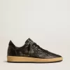 Ball Star für Damen aus schwarzem Nappaleder mit schwarzem Glitzerstern und Fersenlasche aus Wildleder Ball Star für Damen aus schwarzem Nappaleder mit schwarzem Glitzerstern und Fersenlasche aus Wildleder
