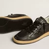 Ball Star für Damen aus schwarzem Nappaleder mit schwarzem Glitzerstern und Fersenlasche aus Wildleder Ball Star für Damen aus schwarzem Nappaleder mit schwarzem Glitzerstern und Fersenlasche aus Wildleder