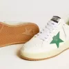 Ball Star für Damen mit grünem Lederstern und metallischer Lederlasche am Absatz Ball Star für Damen mit grünem Lederstern und metallischer Lederlasche am Absatz