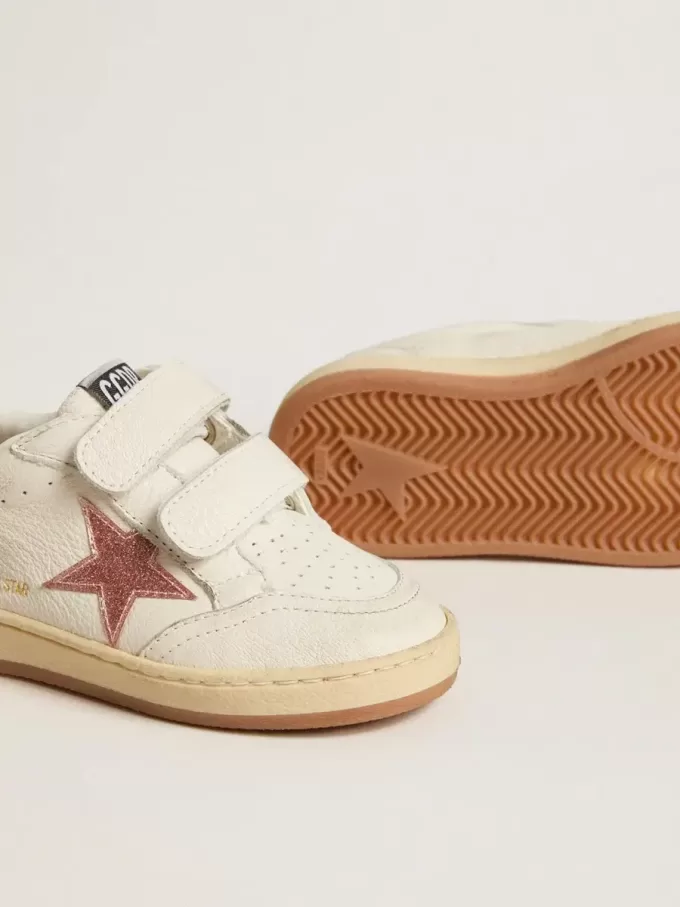 Ball Star Junior aus Nappa mit pfirsichrosa Glitzerstern und Fersenlasche
