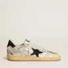 Ball Star LAB aus silbernem Leder mit schwarzem Wildlederstern und Fersenlasche