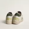 Ball Star LTD aus Mesh und Nappaleder mit grauem Lederstern und grüner Wildleder-Fersenlasche
