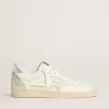 Ball Star LTD in Creme mit weißem Wildlederstern und metallisch silberner Lederferse