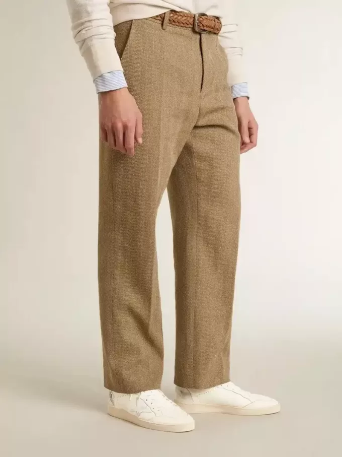 Ball Star LTD in Creme mit weißem Wildlederstern und metallisch silberner Lederferse