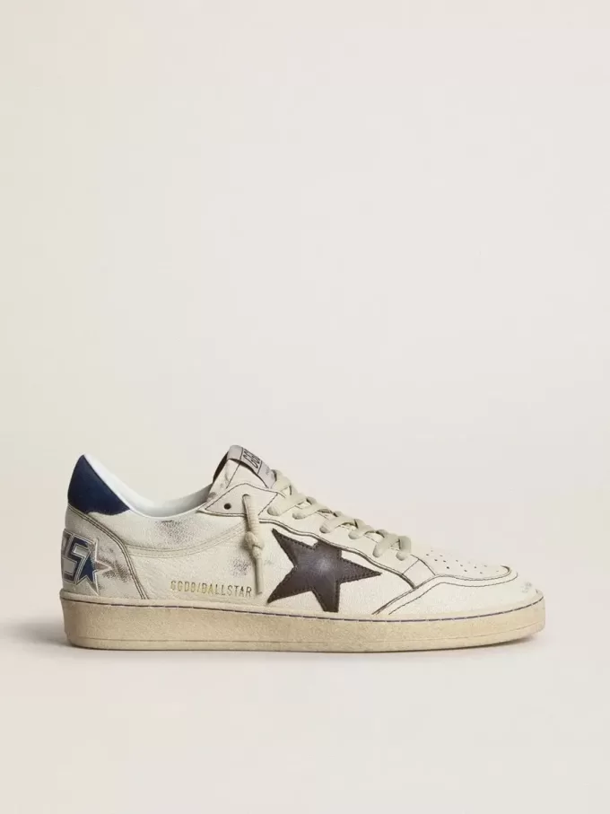 Ball Star mit schwarzem Stern und blauem Wildleder-Fersenlasche