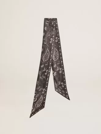 Band aus schwarzem Seidentwill mit Paisley-Muster Band aus schwarzem Seidentwill mit Paisley-Muster