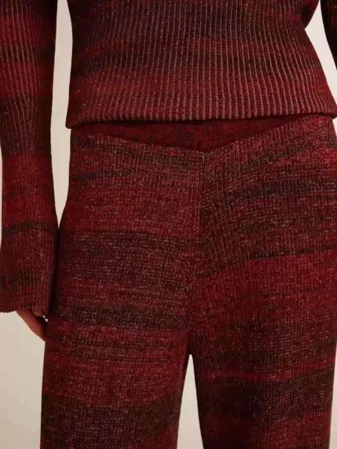 Baumwollhose mit unregelmäßigen Streifen