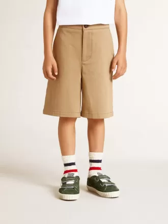 Beigefarbene Baumwollshorts für Jungen