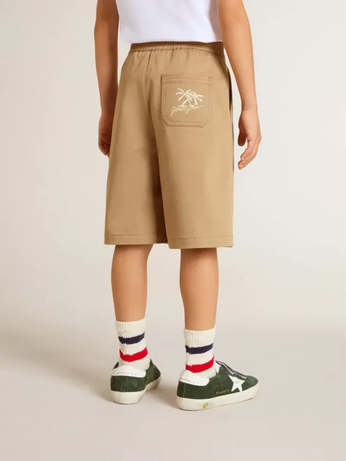 Beigefarbene Baumwollshorts für Jungen