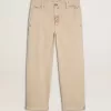 Beigefarbene Herren-Chinos mit Used-Look-Finish Beigefarbene Herren-Chinos mit Used-Look-Finish