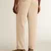 Beigefarbene Herren-Chinos mit Used-Look-Finish Beigefarbene Herren-Chinos mit Used-Look-Finish