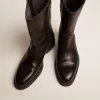 Bikerstiefel aus schwarzem Leder Bikerstiefel aus schwarzem Leder