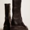 Bikerstiefel aus schwarzem Leder Bikerstiefel aus schwarzem Leder