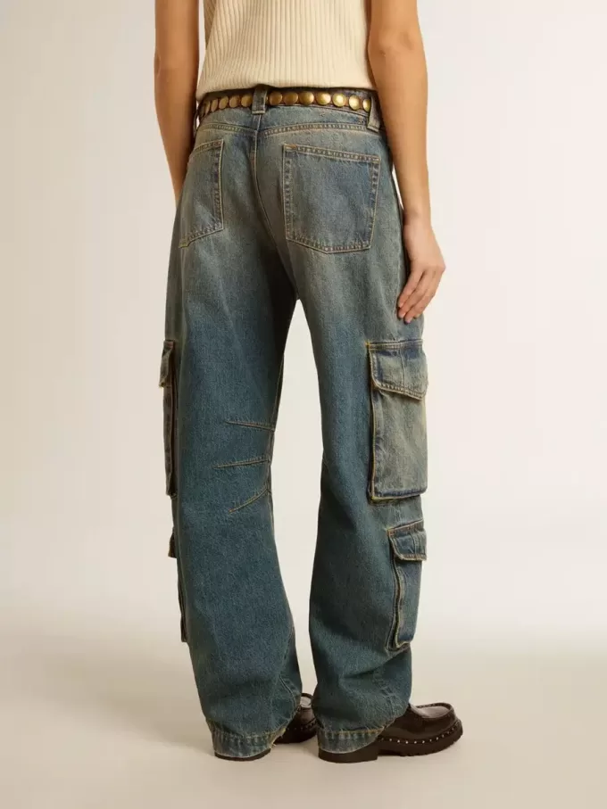Blaue Jeans mit Used-Look Blaue Jeans mit Used-Look