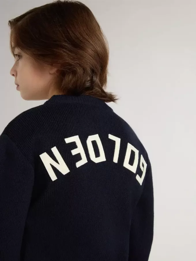 Blauer Pullover mit Rundhalsausschnitt für Jungen mit „Golden”-Schriftzug auf der Rückseite