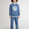 Blaues Sweatshirt für Kinder mit weißen Prägungen