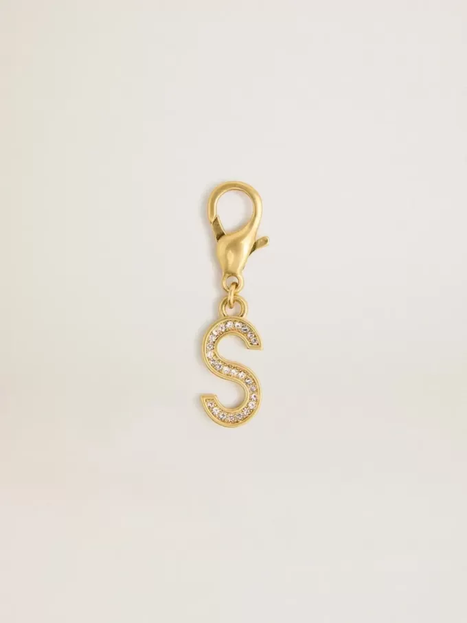 Buchstabe S-Anhänger aus goldfarbenem Messing mit Kristallen Buchstabe S-Anhänger aus goldfarbenem Messing mit Kristallen