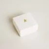 Buchstabe W-Anhänger aus goldfarbenem Messing mit Kristallen Buchstabe W-Anhänger aus goldfarbenem Messing mit Kristallen