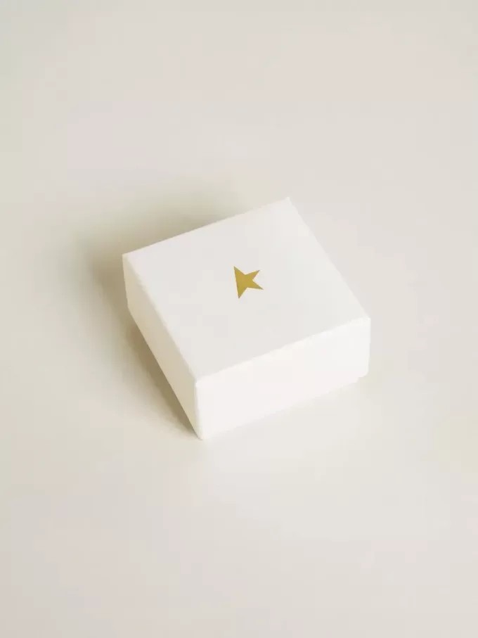 Buchstabe W-Anhänger aus goldfarbenem Messing mit Kristallen Buchstabe W-Anhänger aus goldfarbenem Messing mit Kristallen