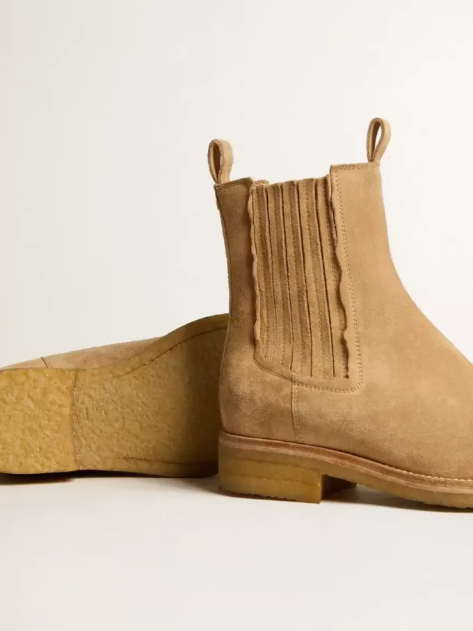 Chelsea-Stiefel aus tabakfarbenem Wildleder Chelsea-Stiefel aus tabakfarbenem Wildleder