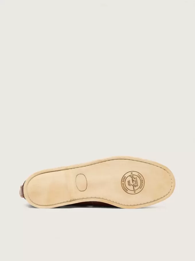 Cruise-Loafer für Damen aus glänzendem dunkelbraunem Leder mit taubengrauen Wanderschnürsenkeln