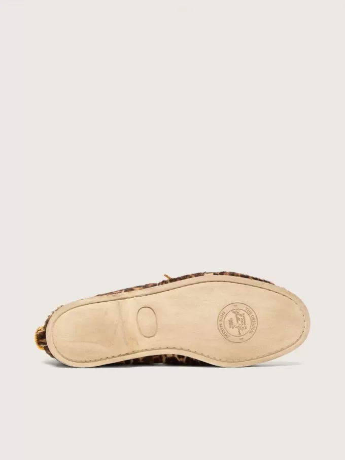Cruise-Loafer für Damen aus Ponyfell mit Leopardenmuster und gelben Wanderschnürsenkeln