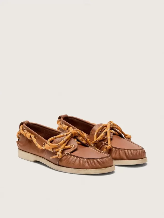 Cruise-Loafer für Damen aus tabakfarbenem Leder mit orangefarbenen Wanderschnürsenkeln