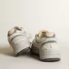Dad-Star für Damen aus weißem Mesh und Wildleder