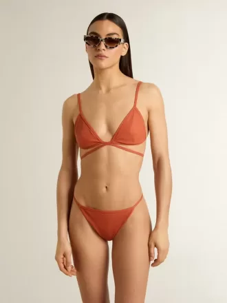 Damen-Bikini aus ziegelrotem geripptem Jersey mit Schnürung und goldenen Details