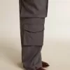 Damen-Cargohose aus babyblauer Wolle Damen-Cargohose aus babyblauer Wolle