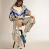 Damen-Cargohose aus silbernem Funktionsstoff Damen-Cargohose aus silbernem Funktionsstoff