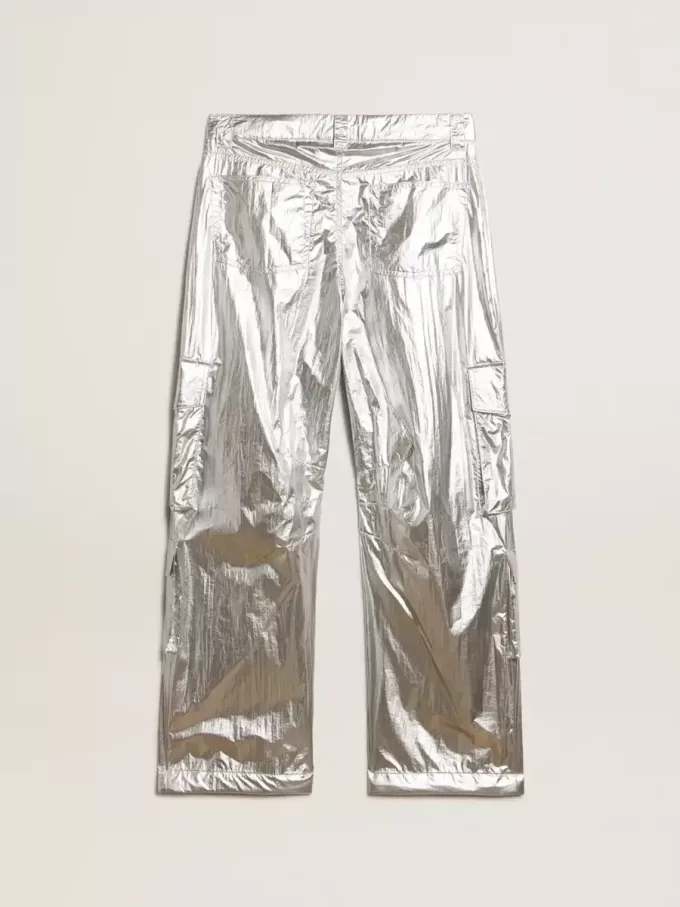 Damen-Cargohose aus silbernem Funktionsstoff Damen-Cargohose aus silbernem Funktionsstoff