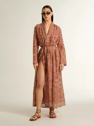 Damen-Kaftan aus Baumwollvoile mit durchgehendem ziegelrotem Marine-Print Damen-Kaftan aus Baumwollvoile mit durchgehendem ziegelrotem Marine-Print