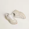 Damen-Laufsohle aus Canvas mit beigem Stern und Fersenlasche aus platinfarbenem Metallic-Leder