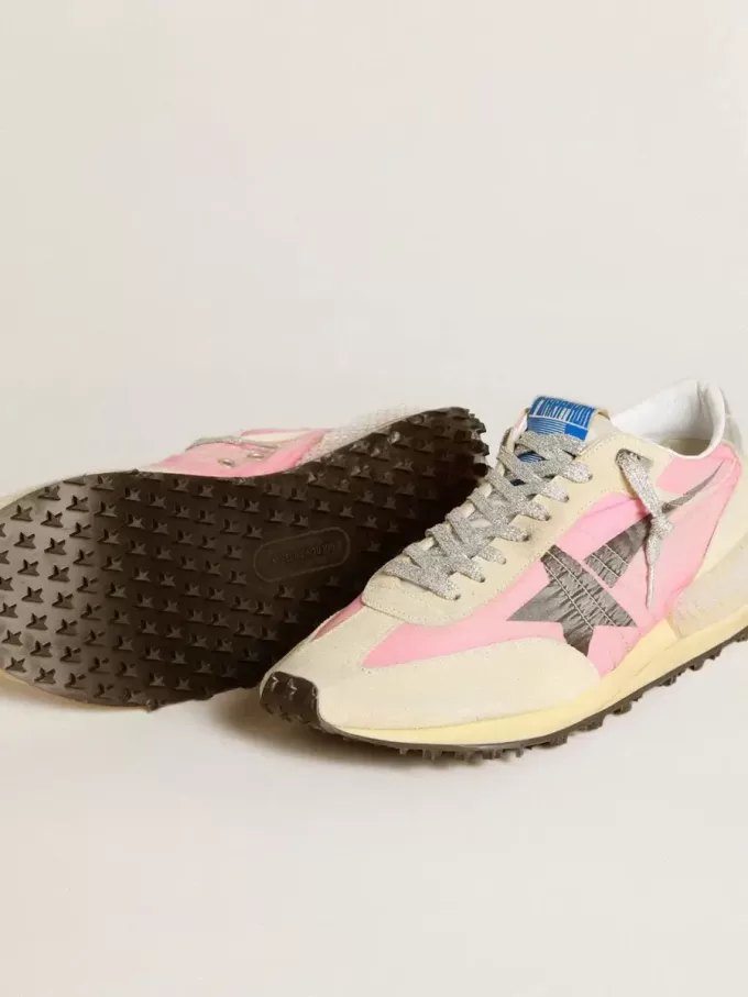Herren-Marathon aus rosa Nylon und goldenem Wildleder mit schwarzem Sternaufdruck