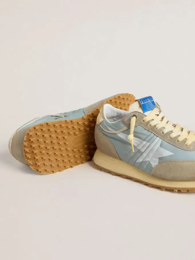 Damen-Marathon mit hellblauem Nylon-Obermaterial und pastellblauem Stern