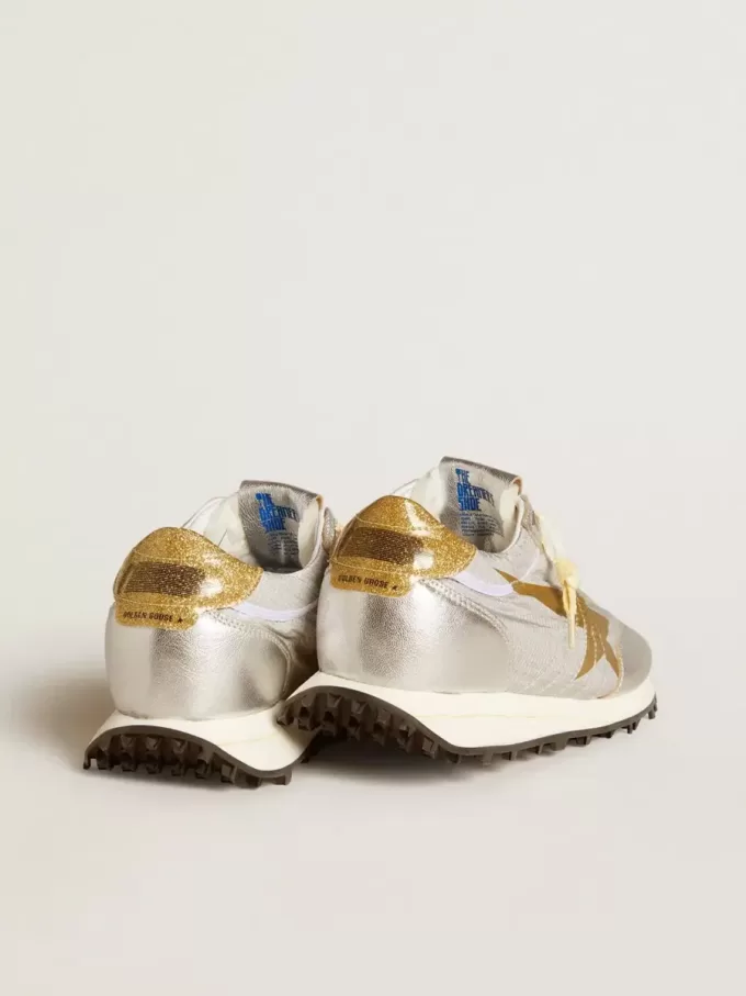Damen-Marathon mit silbernem Ripstop-Nylon-Obermaterial und goldenem Stern