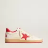 Damen-Sneaker Ball Star  Wishes aus weißem Leder mit rotem Stern und Fersenlasche