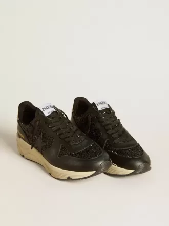 Damen-Sneaker „Running Sole” in Schwarz mit Glitzer, Lederstern und Fersenlasche aus Nubukleder