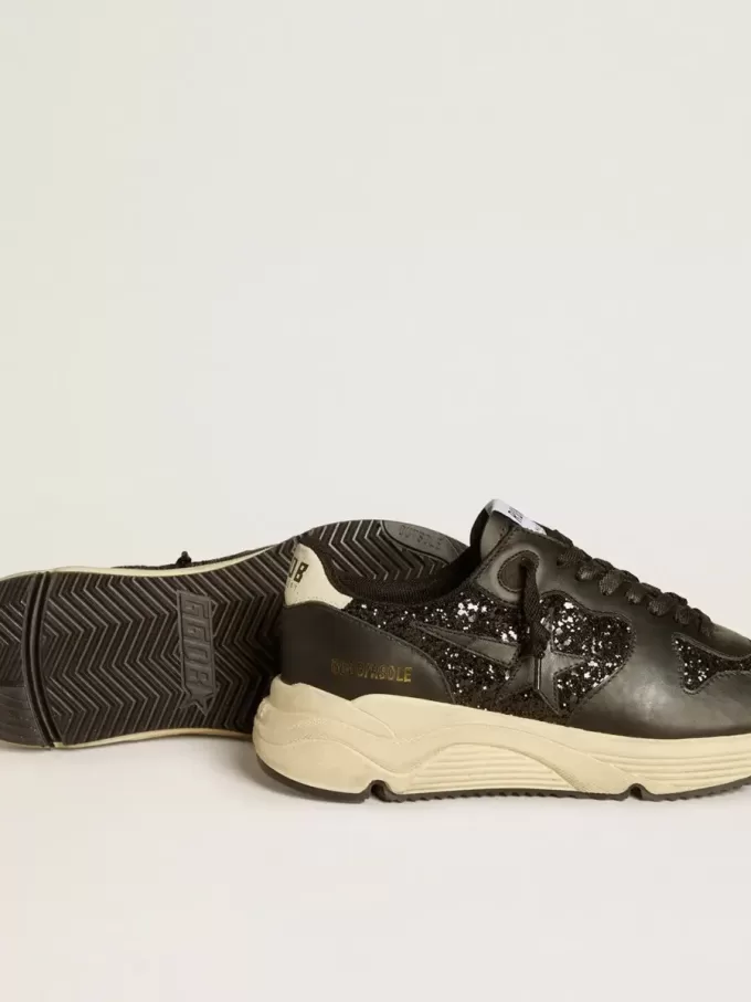 Damen-Sneaker „Running Sole” in Schwarz mit Glitzer, Lederstern und Fersenlasche aus Nubukleder