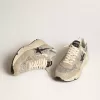 Damen-Sneaker „Running Sole” in Silberglitzer und taubengrauem Wildleder