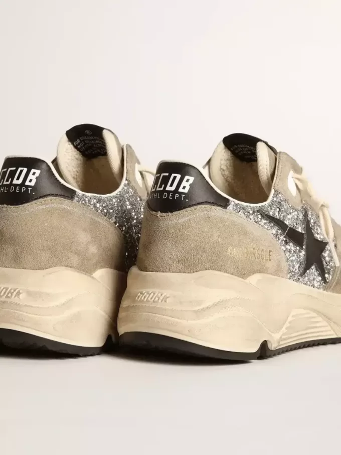 Damen-Sneaker „Running Sole” in Silberglitzer und taubengrauem Wildleder