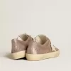 Damen-Sneaker „V-Star” aus hellbraunem Metallic-Wildleder mit cremefarbenem Lederstern